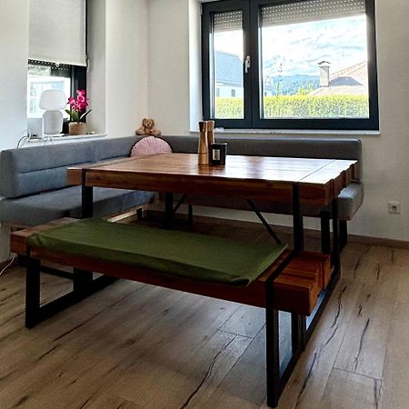 Schoene Wohnung Mit Terrasse Und Parkplatz فيلدين ام ورثرسي المظهر الخارجي الصورة