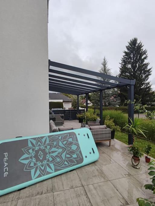 Schoene Wohnung Mit Terrasse Und Parkplatz فيلدين ام ورثرسي المظهر الخارجي الصورة